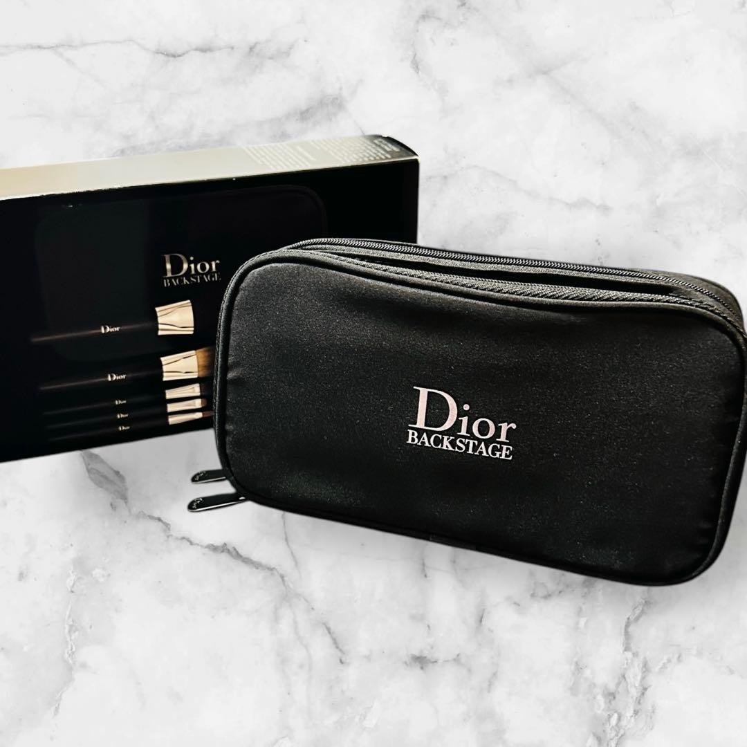 新品未使用✨Dior バックステージ トラベル メイクブラシセット ポーチ
