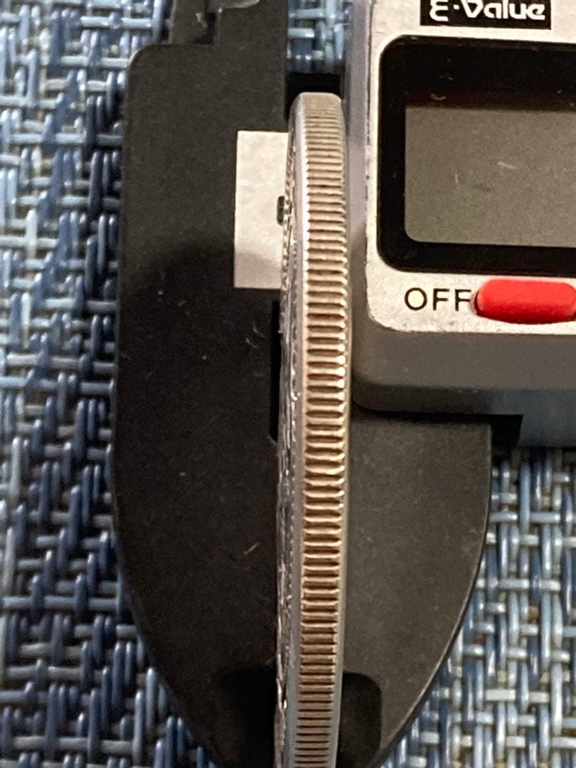 B*G様 貿易銀　明治十年　菊紋・竜