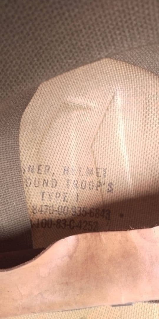 米軍放出品ヘルメット