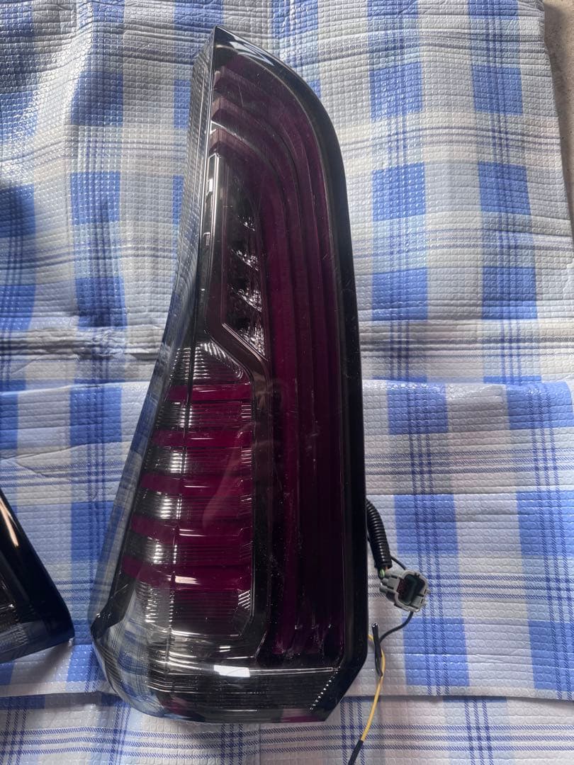 c27 セレナスモーク テールランプ 2個セット