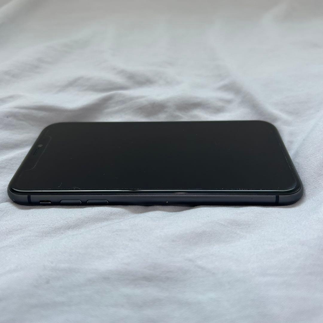 Apple iPhone 11 ブラック