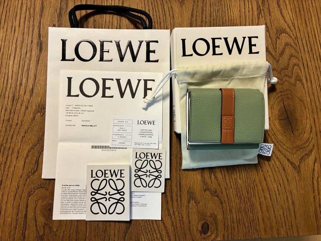 【新品・未使用】LOEWE / ロエベ　三つ折り財布　トライフォールド