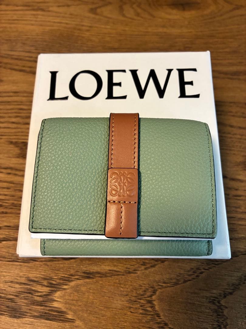 【新品・未使用】LOEWE / ロエベ　三つ折り財布　トライフォールド