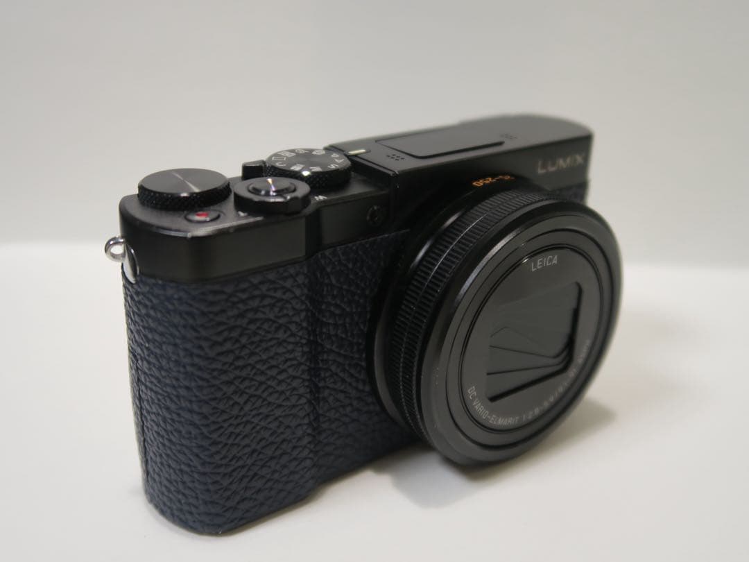 デジタルカメラ Panasonic LUMIX DMC-TX1