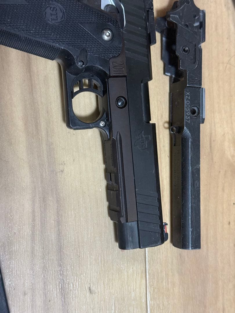 KSC ハイキャパ　STI EDGE 5.1スライドヘヴィウェイト　マガジン3本