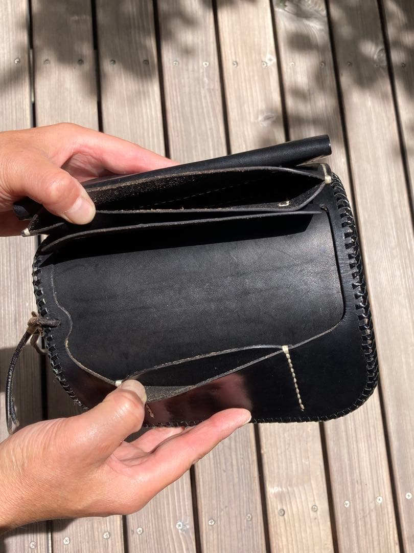 ラッキージョン　コンチョ　レザー　ラグウォレット　長財布 レザーストラップ付