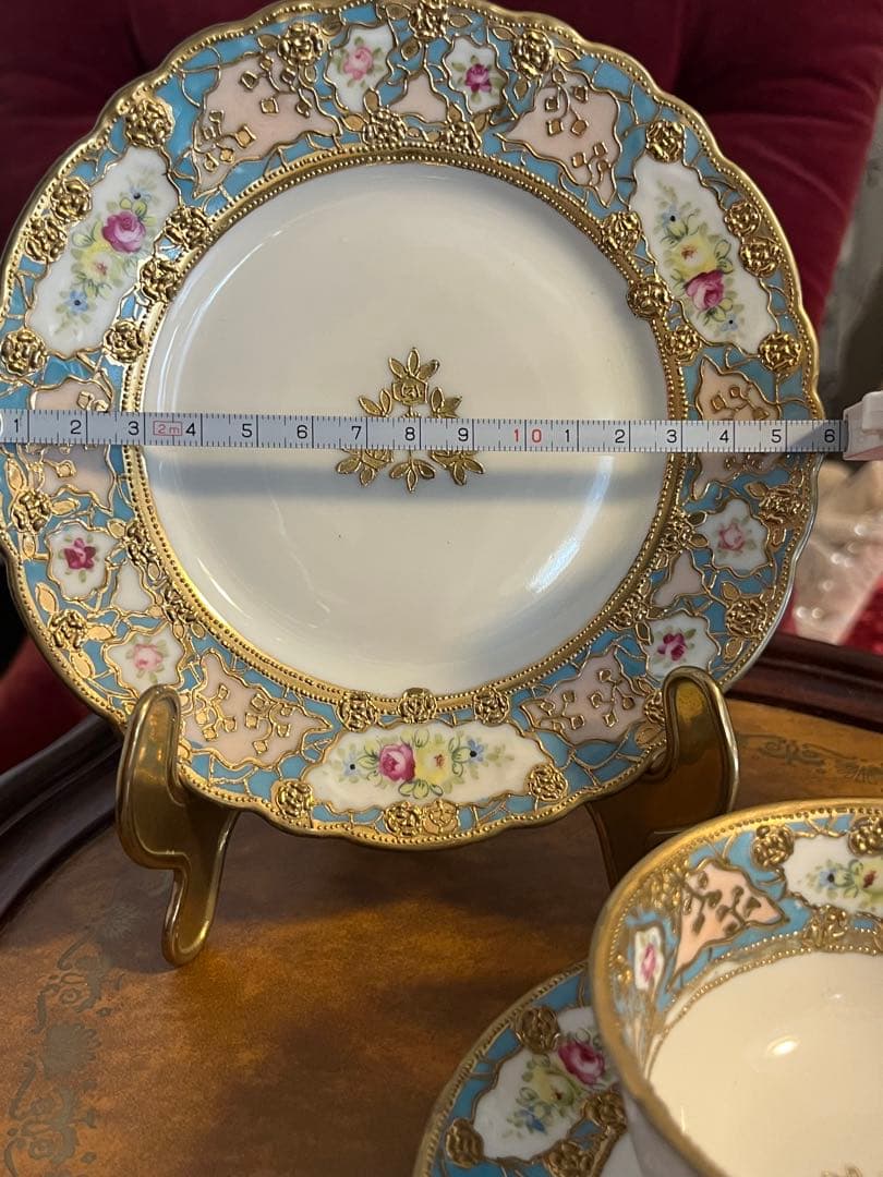 極美品オールドノリタケ マルキ印 金彩のカップとソーサー　プレート　トリオセット