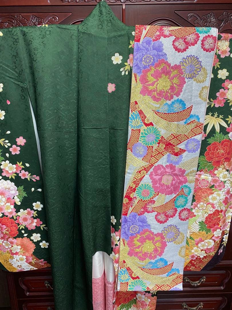 ★今週中価格★【卒業式/土屋太鳳着用】正絹振袖フルセット　深緑花柄ジョイフル恵利