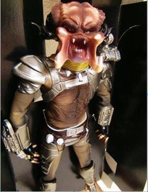 【 新品 美品 】プレデター★ 映画キャラクター★SFフィギュアPREDOTER