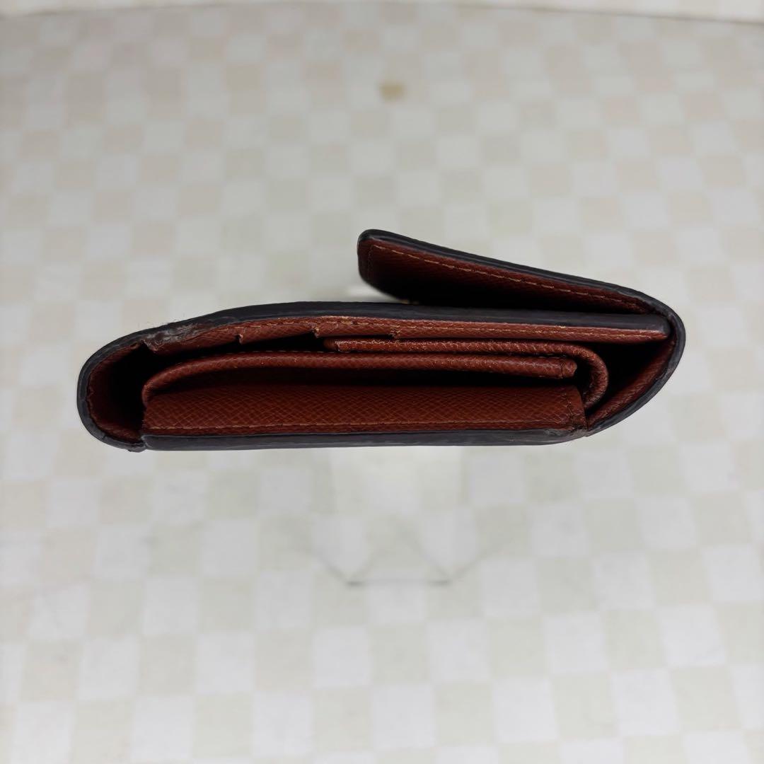 極美品　LOUIS VUITTON ルイヴィトン　長財布　二つ折り　M06