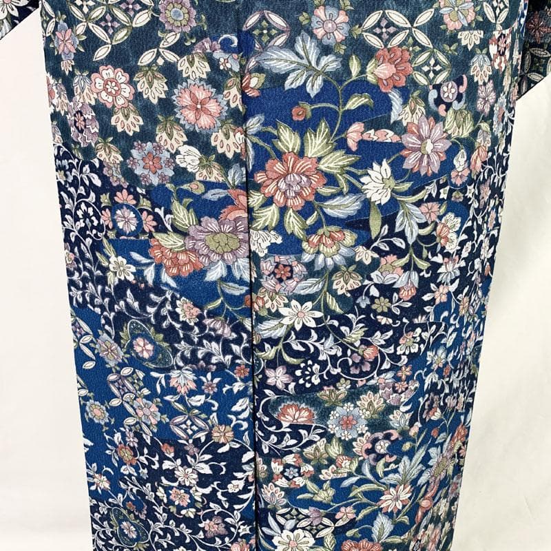 511mk87☆洗える着物！小紋 更紗風 唐花 唐草 青×ピンク☆美品