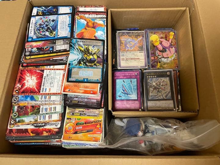 大量のカードまとめ売り