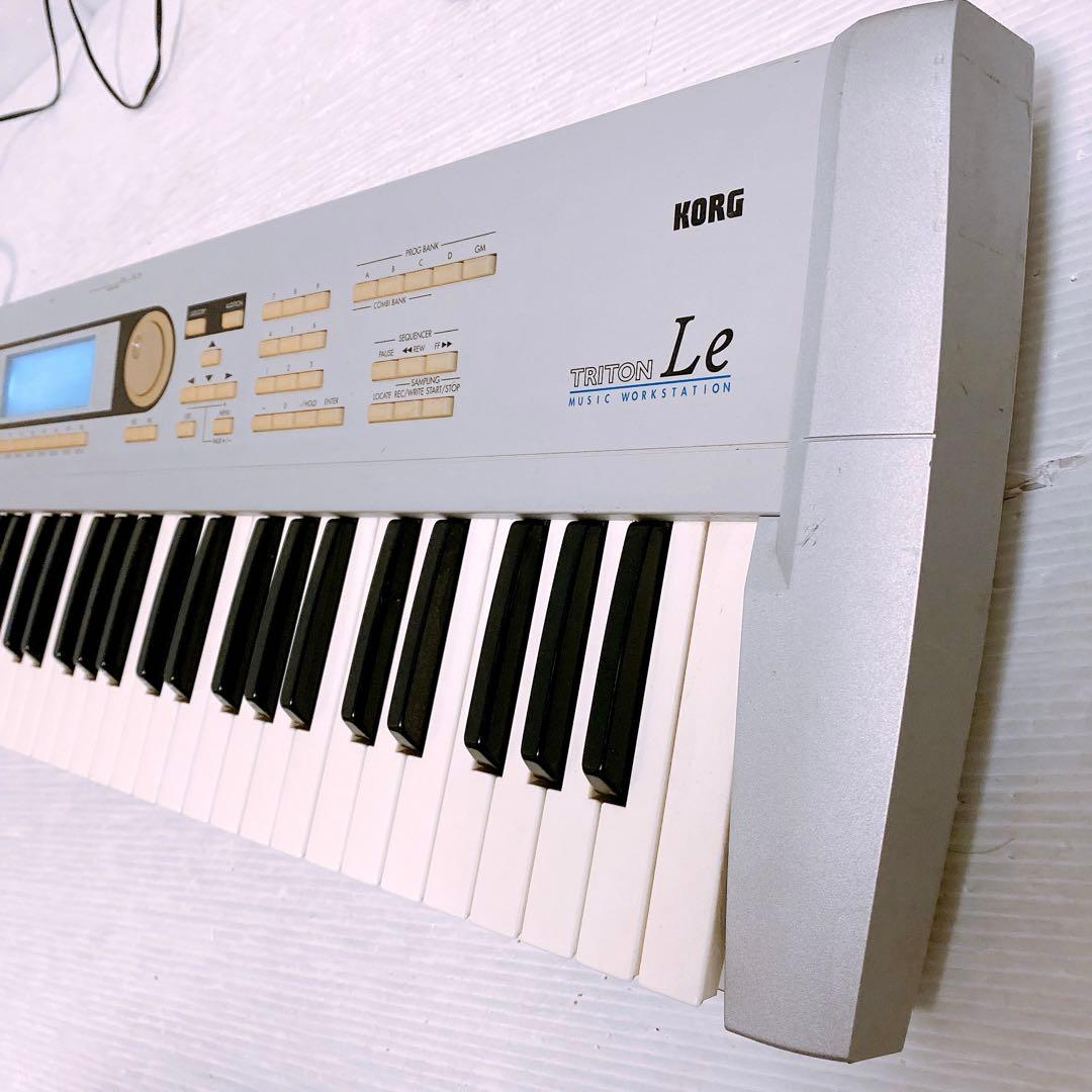 KORG コルグ TRITON LE61 シンセサイザー　②