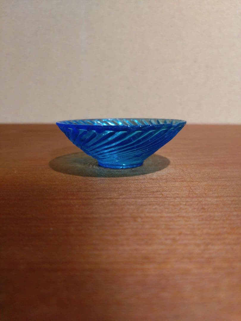 明治青ガラス 斜め捻じ紋 盃 猪口