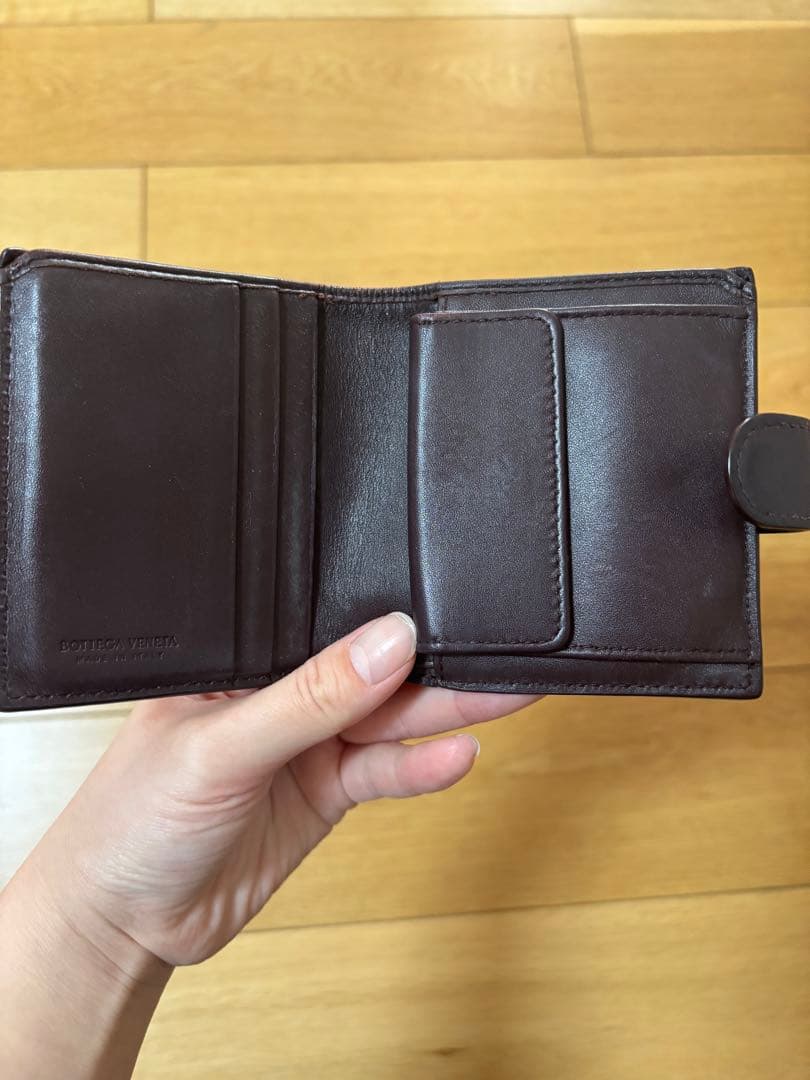 箱付きBottega Veneta 二つ折り財布 ダークブラウン