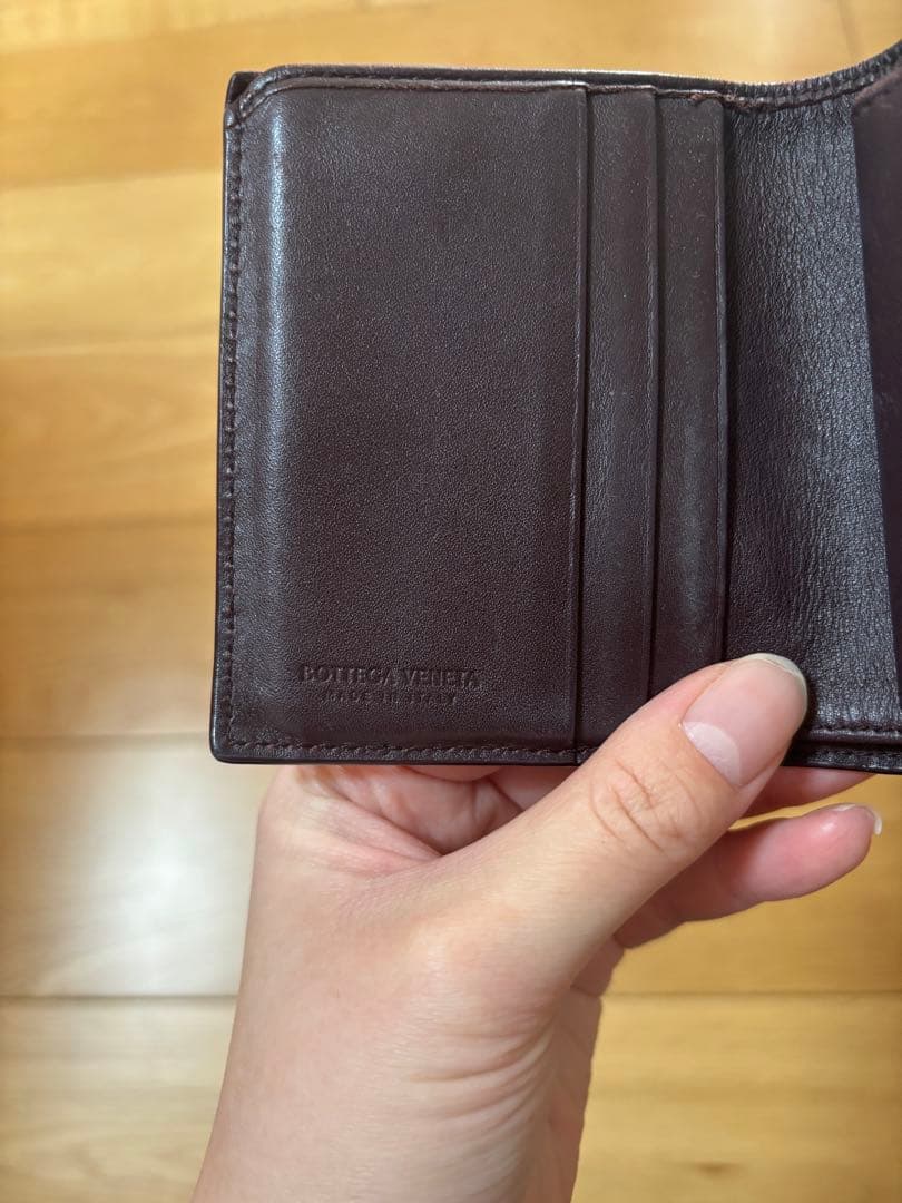 箱付きBottega Veneta 二つ折り財布 ダークブラウン