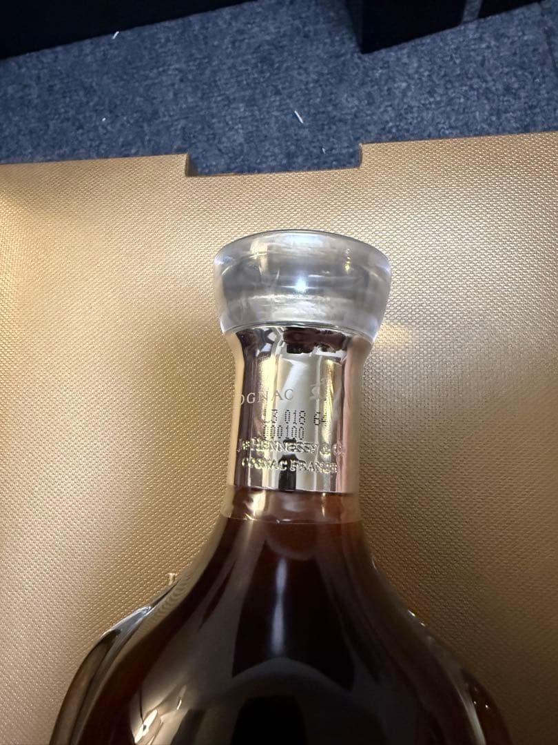 ヘネシーパラディ　未開栓