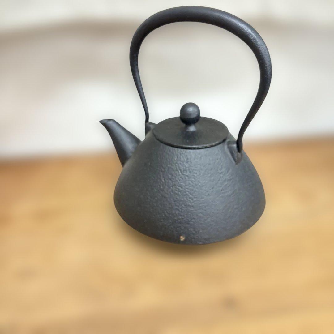 小笠原陸兆　鉄瓶　南部鉄器　やかん　末広　1L 美品