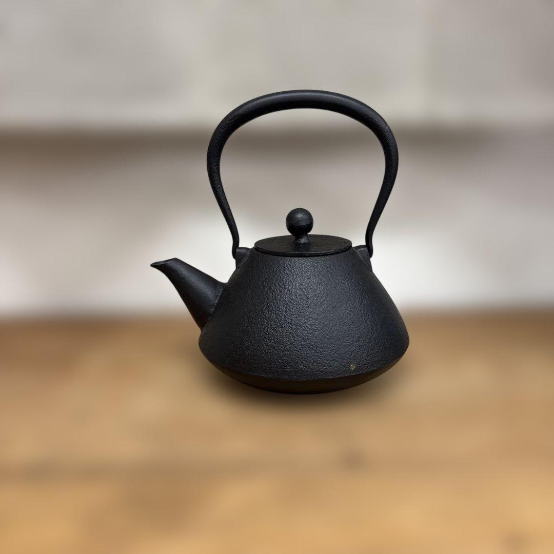 小笠原陸兆　鉄瓶　南部鉄器　やかん　末広　1L 美品