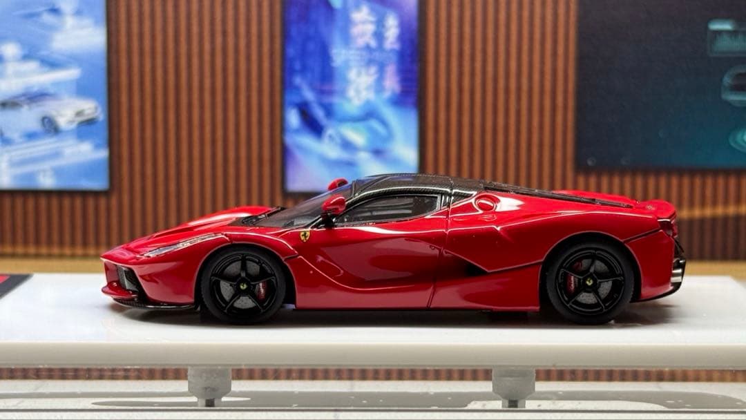 DMH 1/64 ラフェラーリ