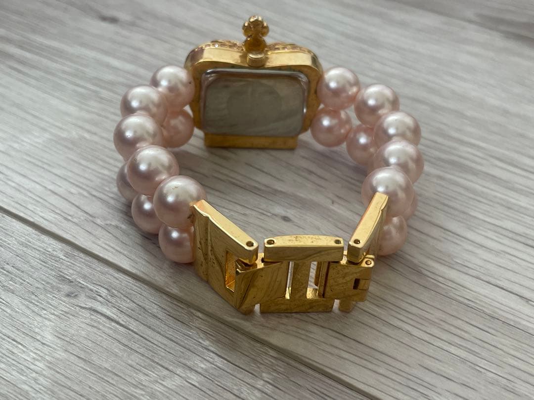 王冠パールウォッチ ジーザスディアマンテ 時計　ブレスレット