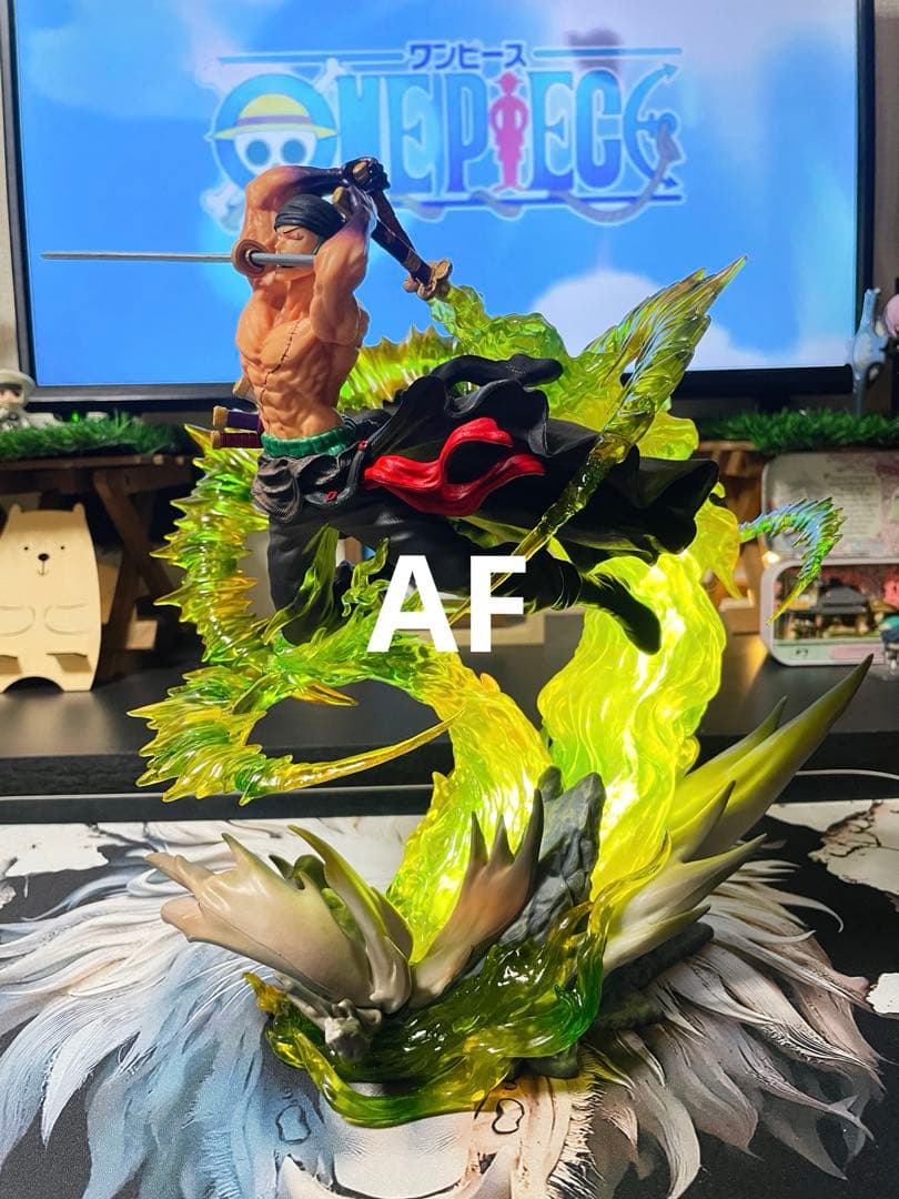 30cm ワンピース ロロノア・ゾロ フィギュア　ガレージキット