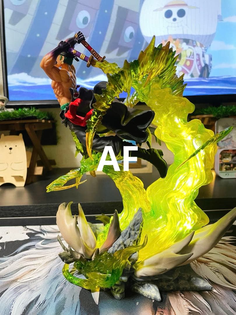 30cm ワンピース ロロノア・ゾロ フィギュア　ガレージキット