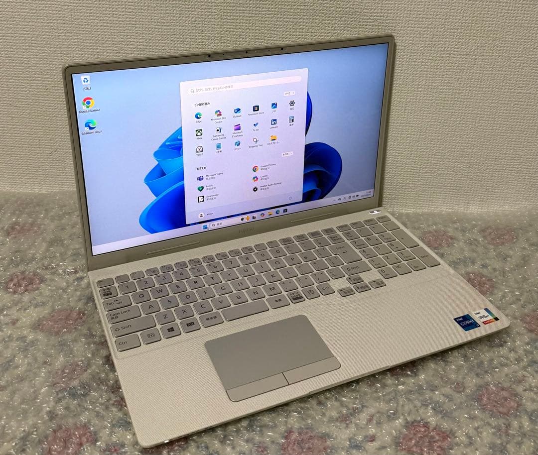 Fujitsu TH77/E3 Ram8GB Nvme512GB 11世代i7