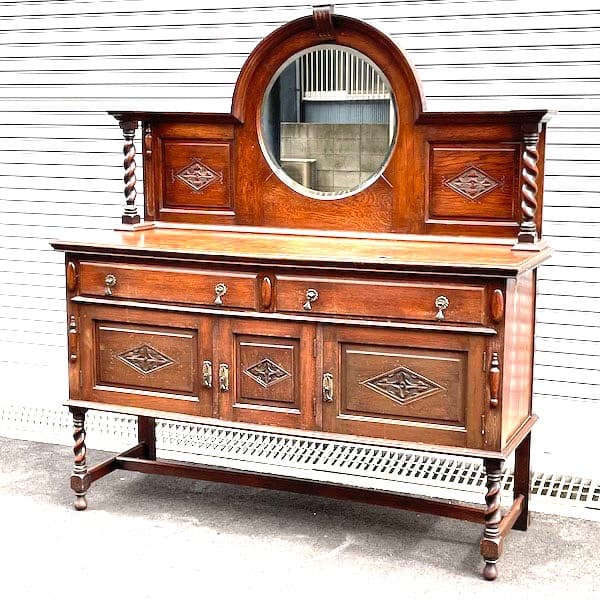 イギリスアンティーク　ミラーバックサイドボード　キャビネット　リビングボード