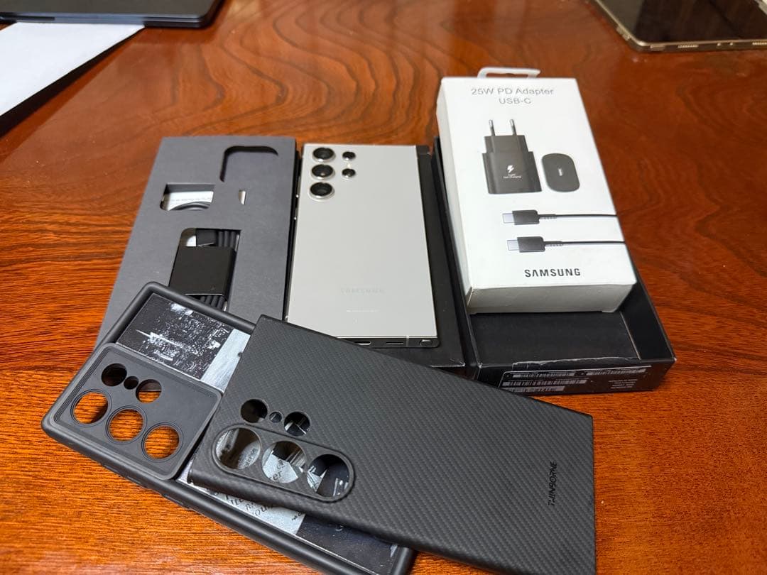 Galaxy S24 Ultra 256GB チタン グローバル版