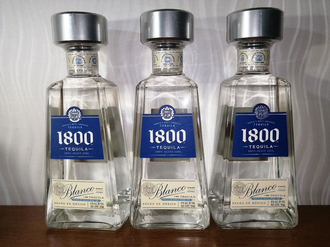 クエルボ1800 ブランコ 40% 750ml ３本 未開封