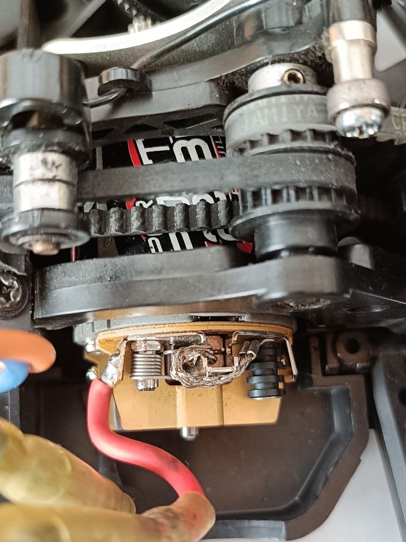 タミヤRC TA04-Sシャーシ　フタバ2chプロポ・ボディ・HPIモーター付き