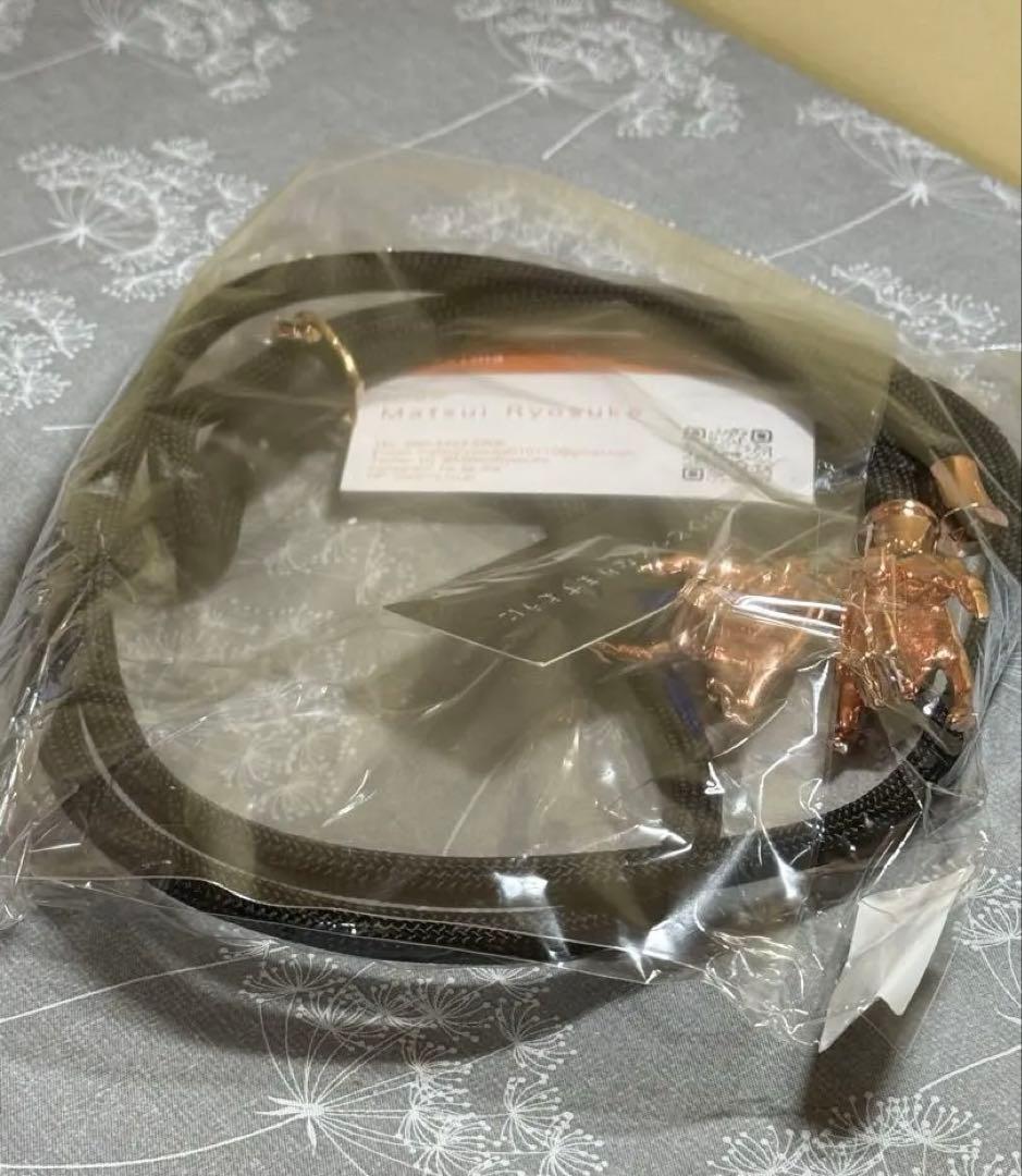 《最終値下げ》惹きずり込まれる運命のスマホストラップblak×pink gold