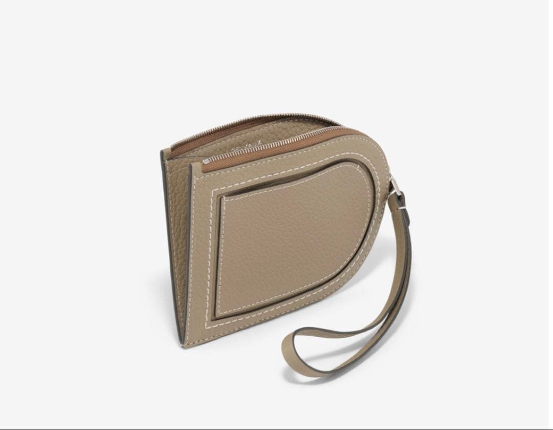 DELVAUX ピンク ケース