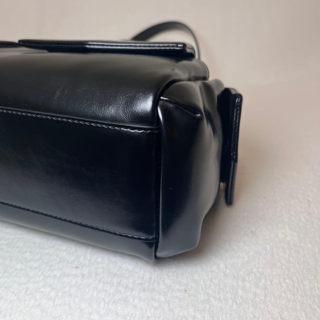 レイナ様　チャールズアンドキース ショルダーバッグ レイチェル ブラック