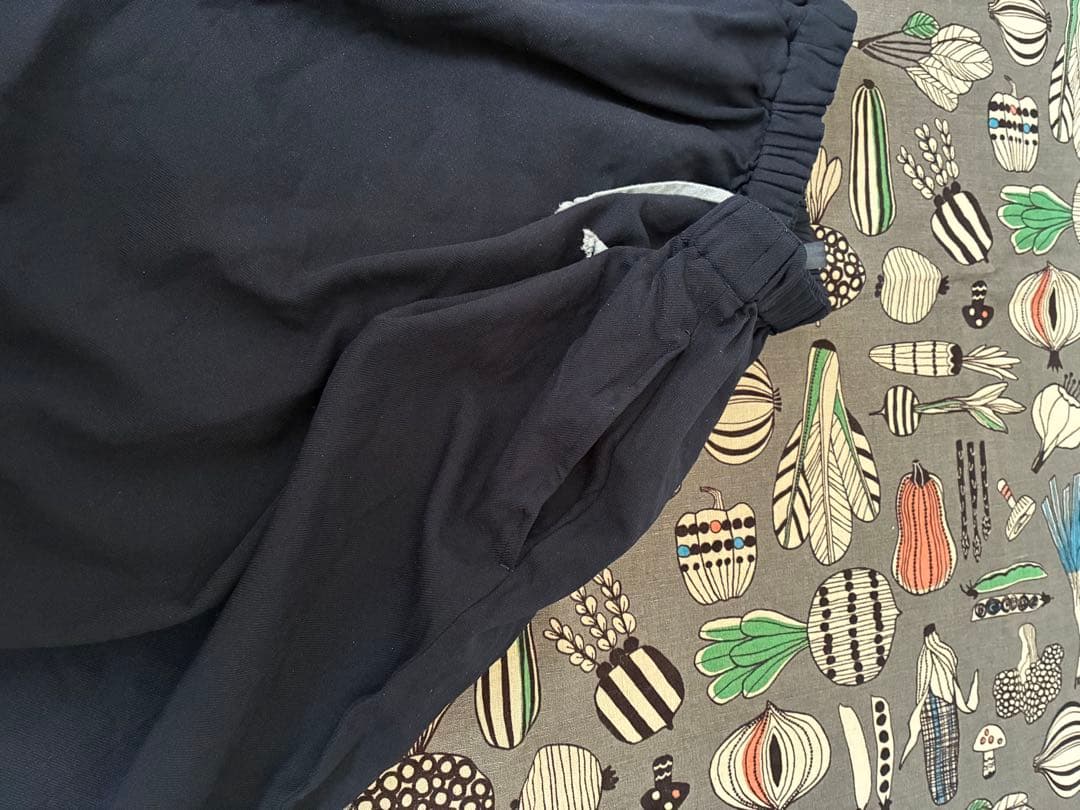 コムデギャルソンコムデギャルソン　サルエルパンツ　紺色　美品