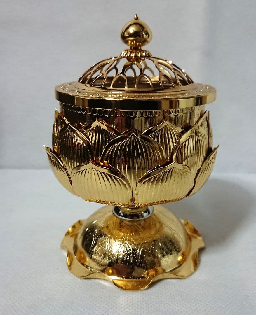 ✶金属工芸品✶香炉 蓮華型 真鍮製 金メッキ 仏具 国産 インテリア 小物入れ