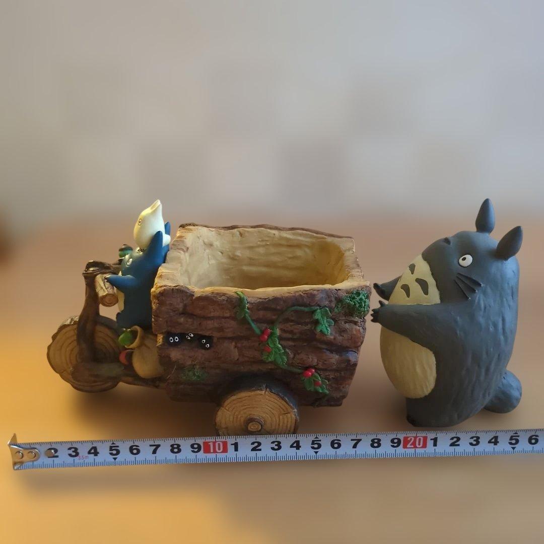 トトロと森の三輪車フィギュア　造花２セット付き