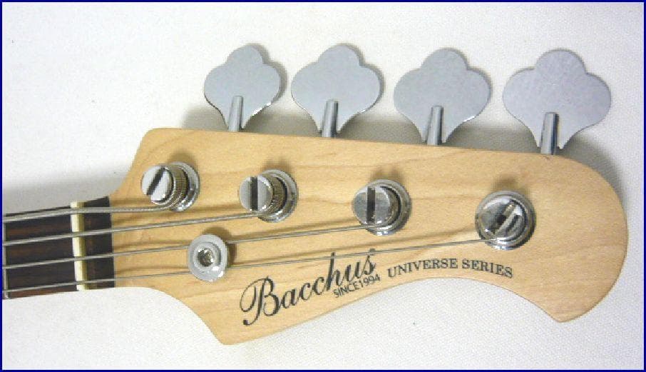 中古・美品 Bacchus WJB-mini ブルー バッカス小さ目の4弦ベース