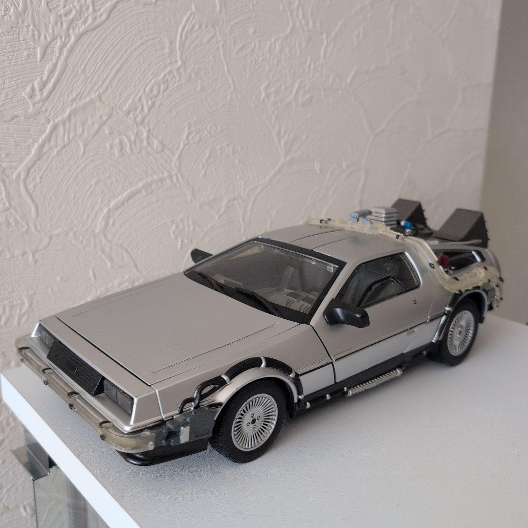 デロリアン バック・トゥ・ザ・フューチャー 1/18
