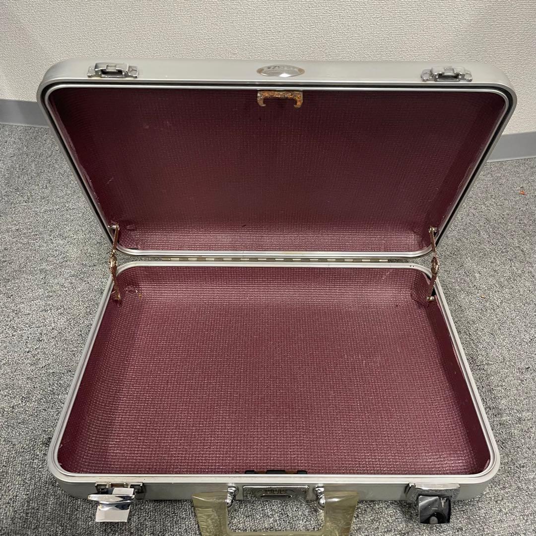 ゼロハリエバートン アタッシュケース クリアハンドル シルバー