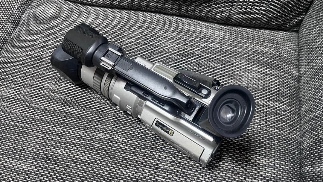SONY DCR-VX2000 ソニー　ハンディカムカメラ