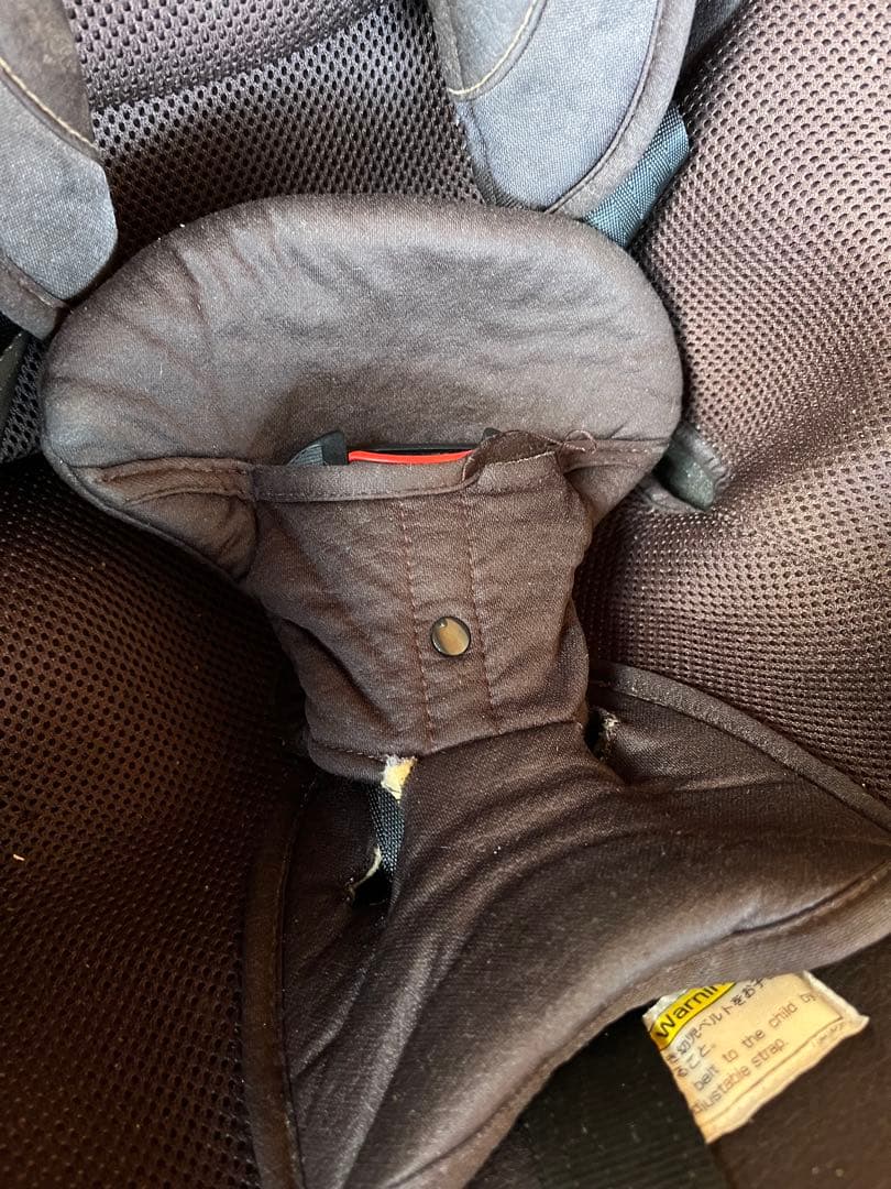 Combi 車用チャイルドシート ブラウン