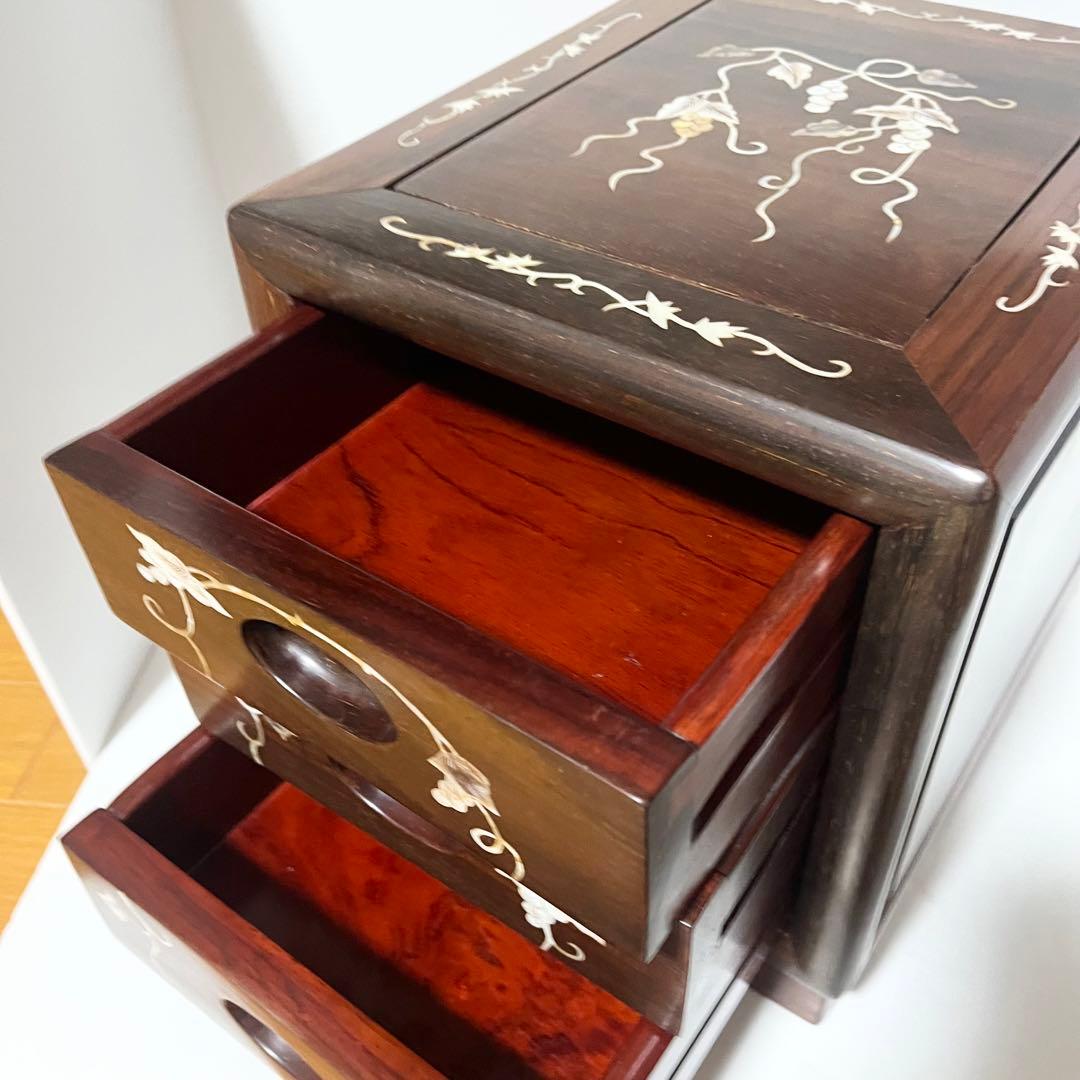 花梨 螺鈿家具 唐木 螺鈿細工 小引出し 3段 李朝 小型チェスト アンティーク