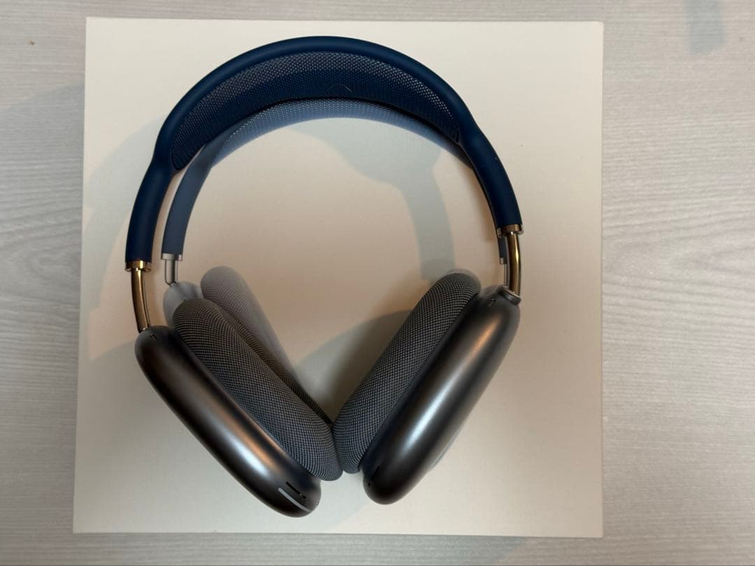 AirPods MAX スカイブルー　Lightning端子　美品