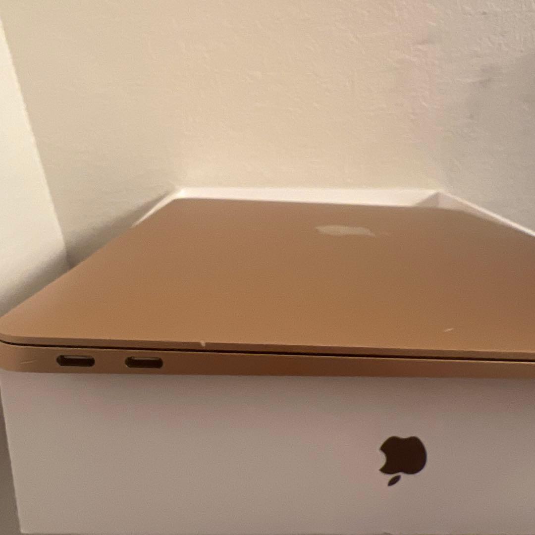 MacBook本体 Macbook Air 2020 M1 8GB/256GB