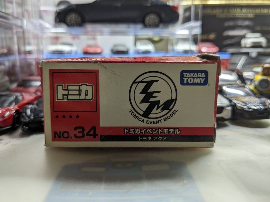 トミカ イベントモデル No.34 トヨタ アクア