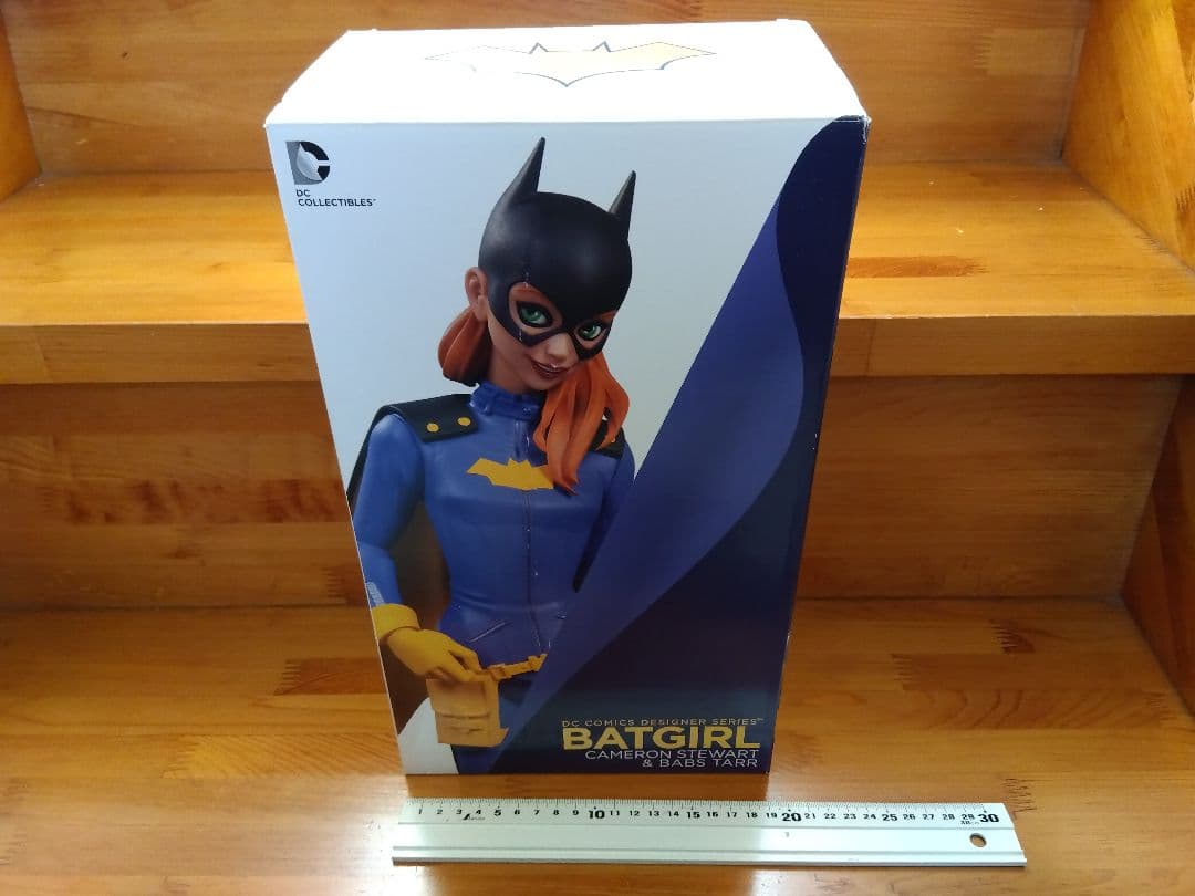 ●バットガール スタチュー 31センチ フィギュア バットマン 限定 アメコミ