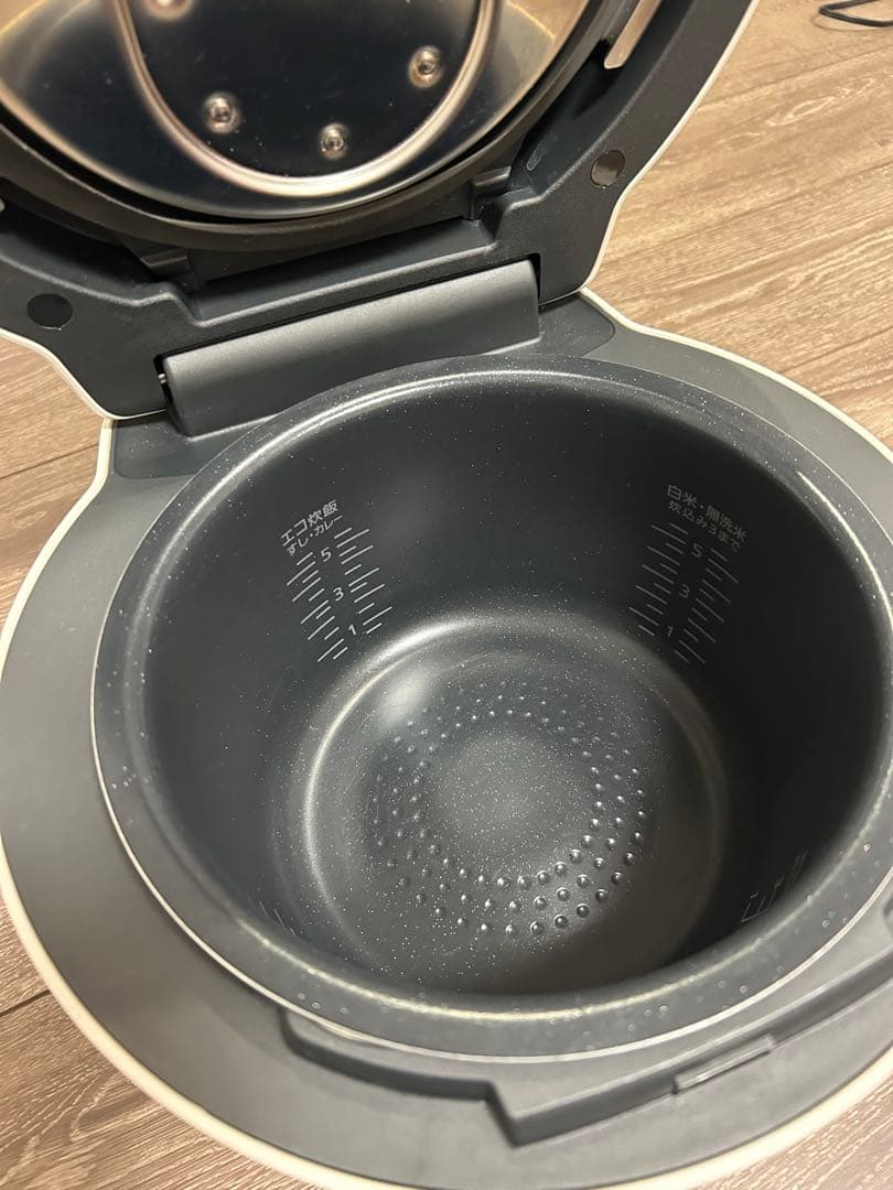 ジャンク品　Panasonic SR-V10BA-HJ可変圧力IHジャー炊飯器