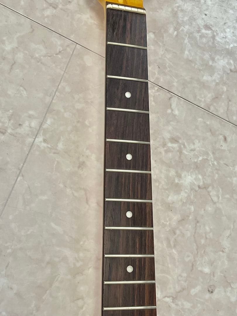 ストラトキャスタータイプレフティ改造【右利き用】